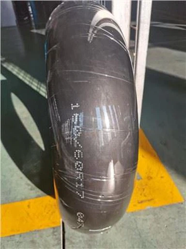 SLICK MC TIRE Tył 160/60R17